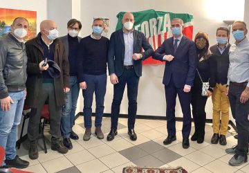 Acireale, dal M5S a Forza Italia: passaggio in Consiglio comunale di Spadaro