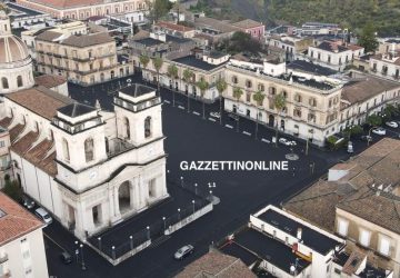 Giarre, duro attacco di Francesco Cardillo: "il sindaco conferma, nessuna ditta per la rimozione della cenere"!