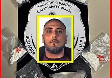 Catania. I &ldquo;Lupi&rdquo; e &ldquo;King&rdquo; scovano la cocaina in un deposito: arrestato figlio di un affiliato Santapaola-Ercolano VD