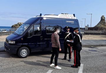 Aci Castello, Controlli nel fine settimana: elevate sanzioni a persone senza mascherina. Chiuso un centro ricreativo