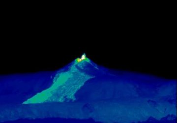 Etna, nuova attivit&agrave; stromboliana del vulcano