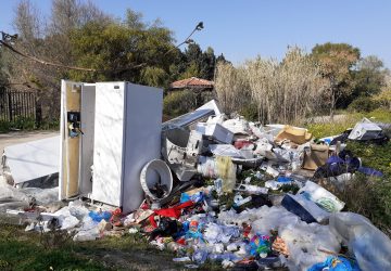 Allarme inquinamento ambientale alla foce dell'Alcantara e nel torrente Macchia. Indagine della Forestale