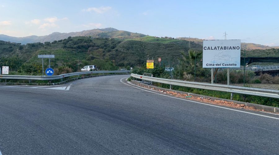 Calatabiano, riapre la “Strada da 34 miliardi”