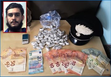 Calava &ldquo;co&rsquo; panaru&rdquo; la droga ai clienti: pusher in manette