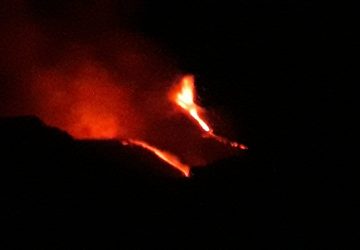 Etna: nuova attivit&agrave; stromboliana e cenere vulcanica
