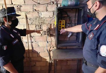 Palagonia, aveva azzerato la bolletta della luce: arrestata per furto una coppia di coniugi