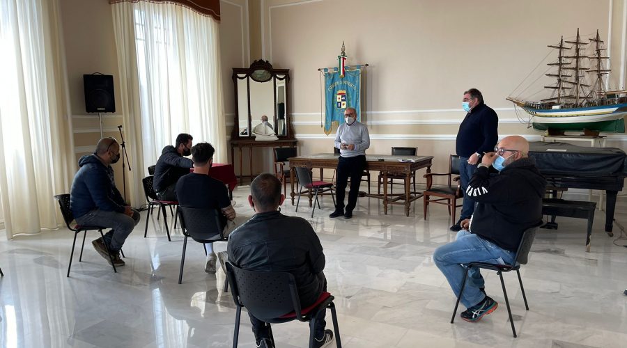 Movida Torre Archirafi, installata cartellonistica antiCovid