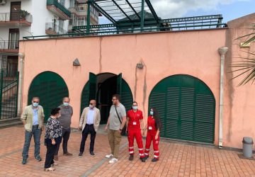 Riposto, sopralluogo dell'Asp al centro musicale. Disco verde all'hub vaccinale