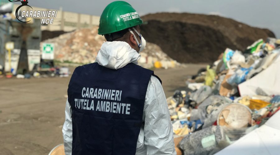 Gestione illecita dei rifiuti, sequestrate dal Noe di Catania diverse aree