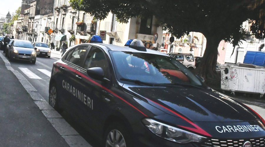 Minore abusa sessualmente di una giovane sull’autobus: arrestato