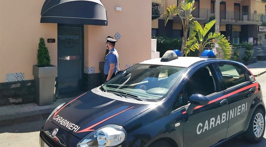 Acireale, in quaranta festeggiavano un battesimo: locale chiuso, partecipanti sanzionati