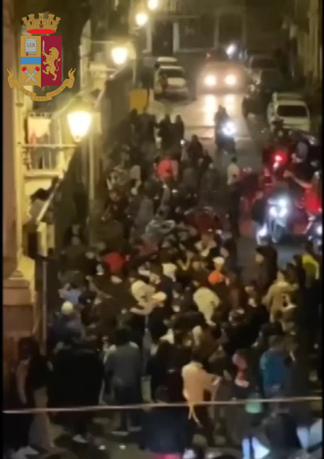 Catania, 8 denunce per 2 risse in piazza Scammacca, per 7 scatta Daspo