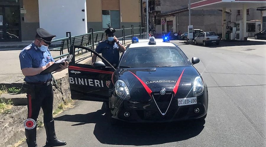 Ubriaco causa incidente e fugge via: denunciato