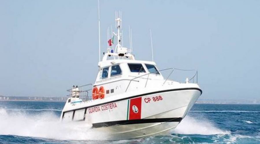 Acireale, Guadia Costiera: rinvenuto cadavere a Capomulini