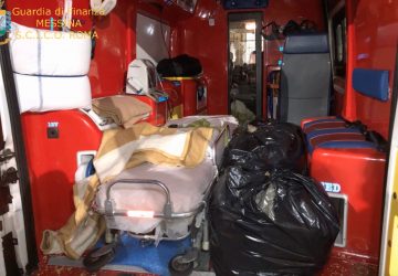 Trasportavano le dosi con le ambulanze, 8 arresti. Operazione della GdF a Messina e Catania VD