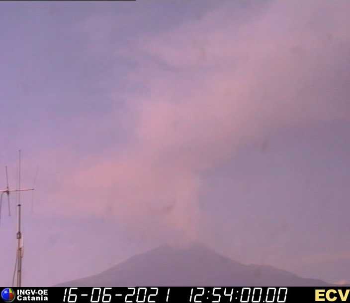 Etna, nuova attività stromboliana