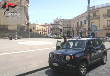 Biancavilla, rissa "multietnica" in centro: cinque arresti e due denunce