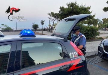 Santa Venerina, aveva rapinato e ferito un ristoratore: arrestato un acese