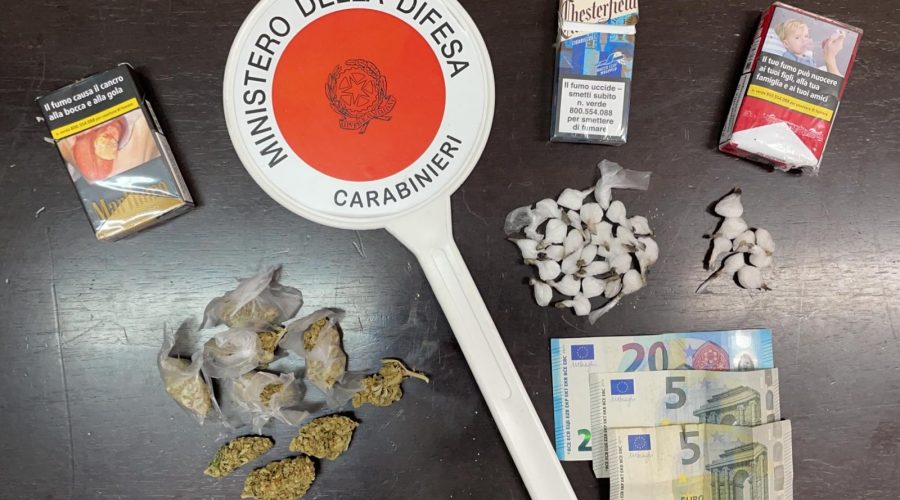 Cocaina e marijuana: in manette pusher a Paternò