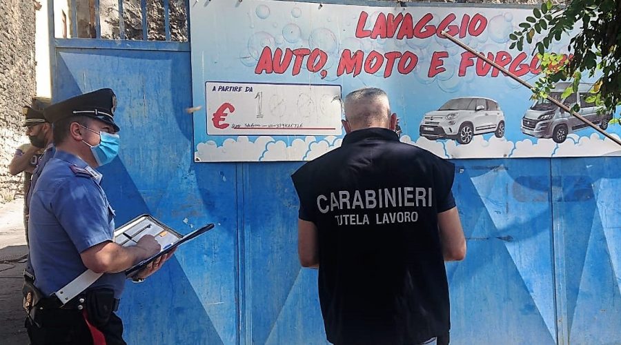 Controlli a San Cristoforo. Scoperti tre lavoratori in nero: titolari denunciati, attività sospese