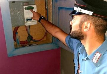 Raddusa, contatori elettrici fai da te: 9 denunciati