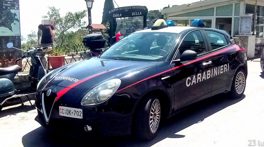 Carabinieri Taormina Isola bella