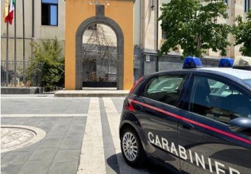 Bronte, subagente assicuratrice denuncia una truffa: 5 indagati