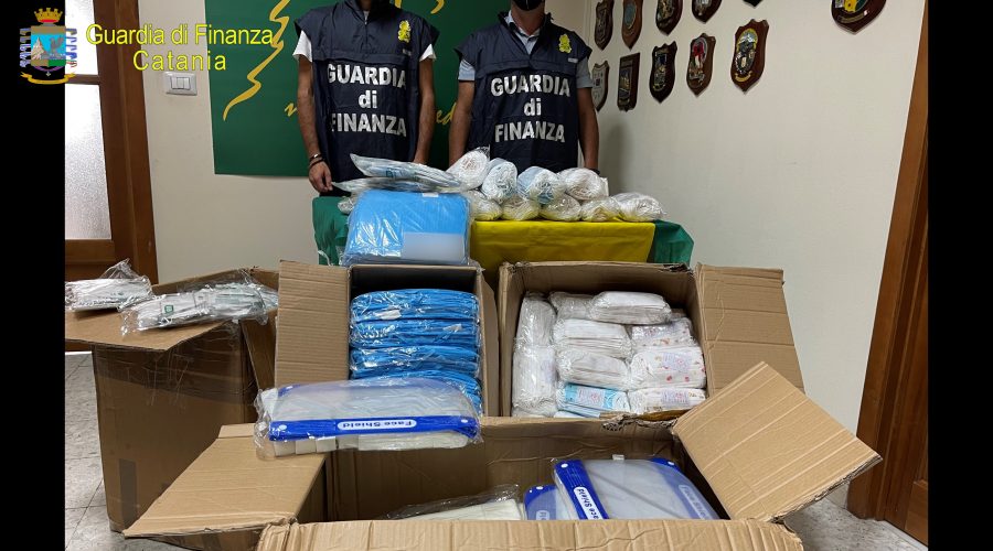 Sequestrati oltre 30 mila dispositivi di protezione individuale non conformi e non sicuri. Denunciato un responsabile