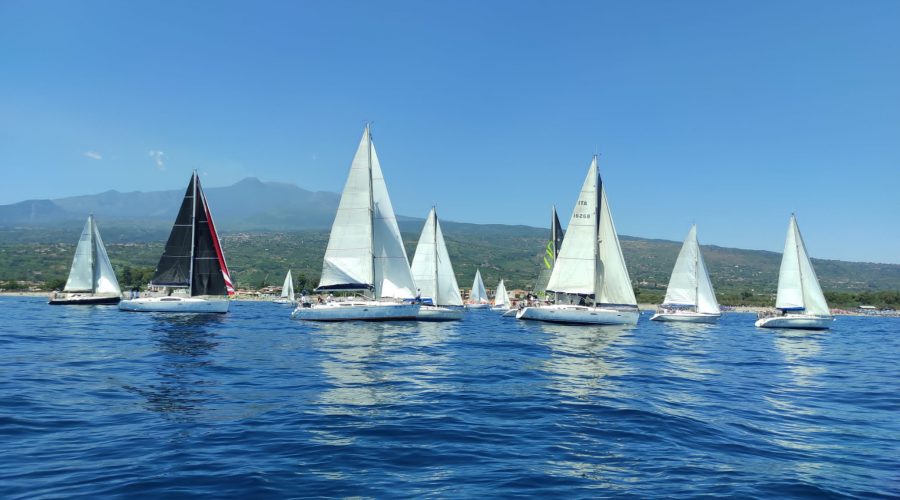 Due giorni in mare per la LNI sez. di Riposto