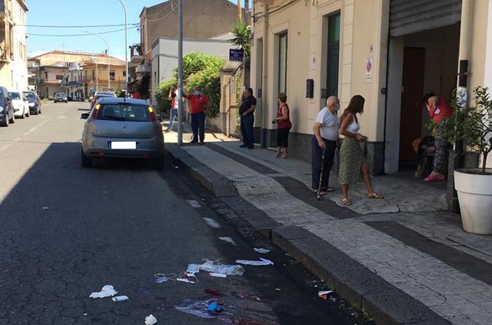 Mascali, anziano pedone finisce a terra e muore mentre attraversa la Statale