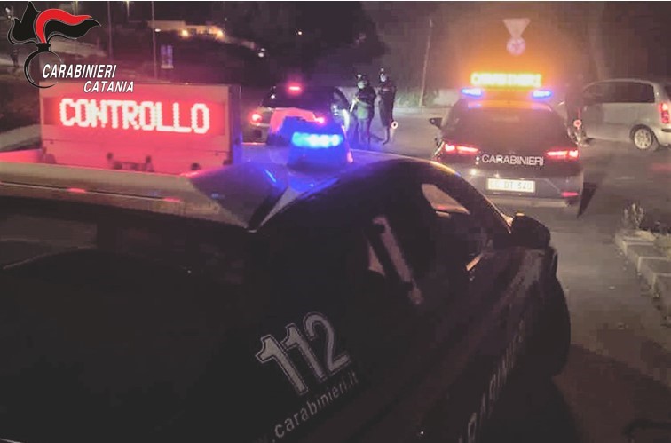 “Movida sicura”, controlli dei carabinieri a Paternò: 2 denunce