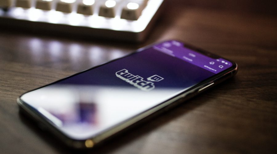 Twitch e il boom del gambling online: più di 600 ore di gioco trasmesse in Italia
