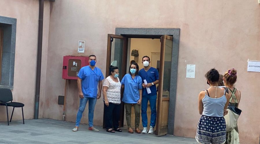 Hub vaccinale di Torre Archirafi:  buona affluenza di utenti