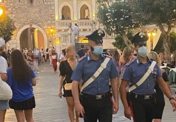 Taormina, controlli a tappeto dei carabinieri