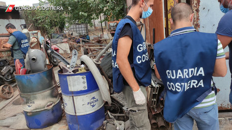 Guardia costiera Catania sequestra maxi discarica abusiva a San Cristoforo