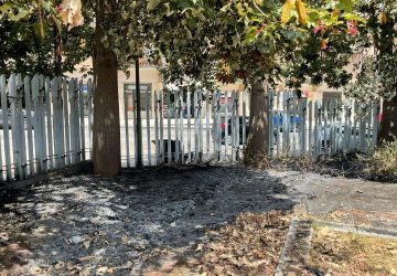 Giarre, parco Jungo di nuovo sotto attacco. Incendio nella notte