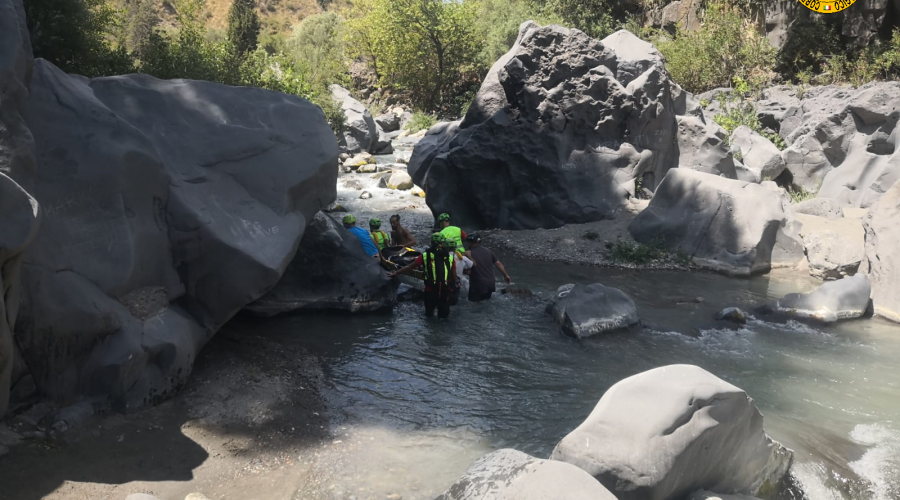 Turista si infortuna lungo le gole del fiume Alcantara