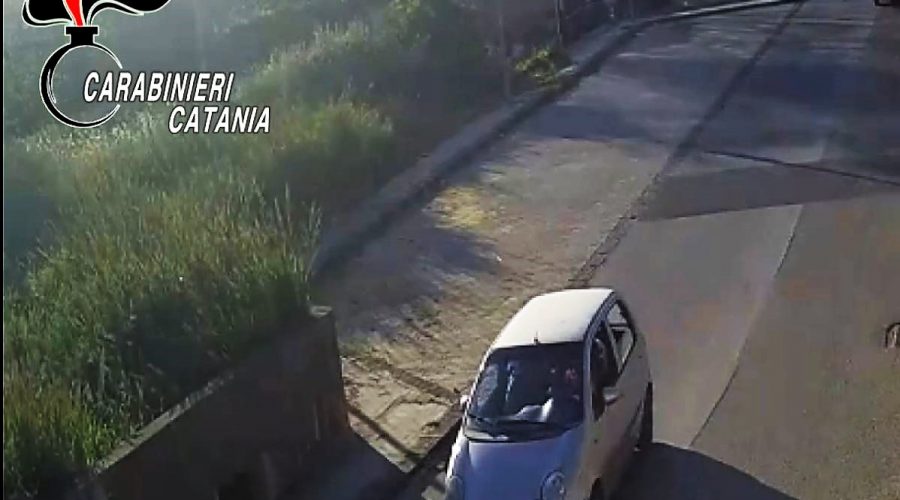 Caltagirone, avevano scippato un’anziana in pieno centro: identificati e arrestati