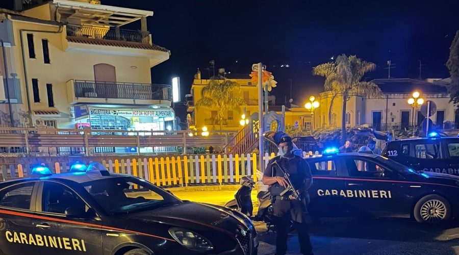 Giardini Naxos e Santa Teresa di Riva: due denunciati e due locali della movida chiusi per violazioni alla normativa anti-Covid