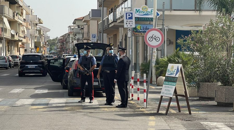 Litorale jonico, Ferragosto sicuro: al via i controlli dei Carabinieri VIDEO