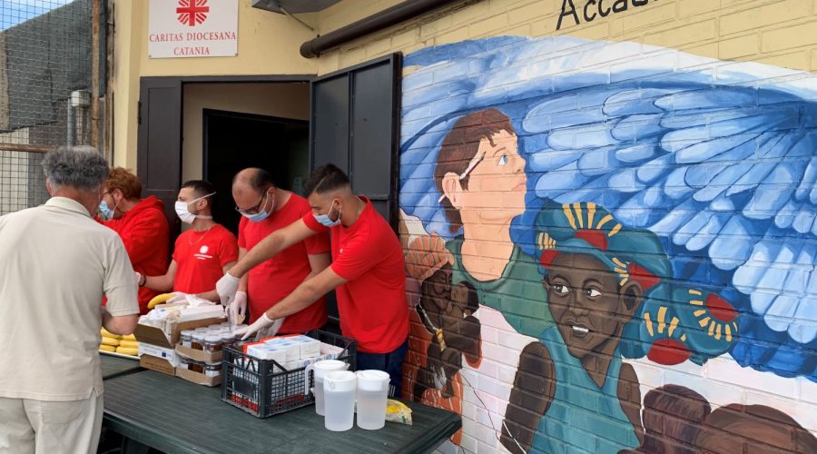 La Caritas non va in vacanza, servizi attivi anche per ferragosto