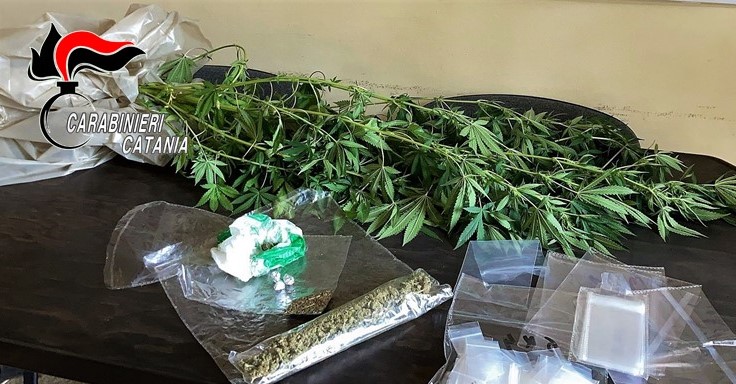 Mascali, fermato un 19enne per detenzione e spaccio