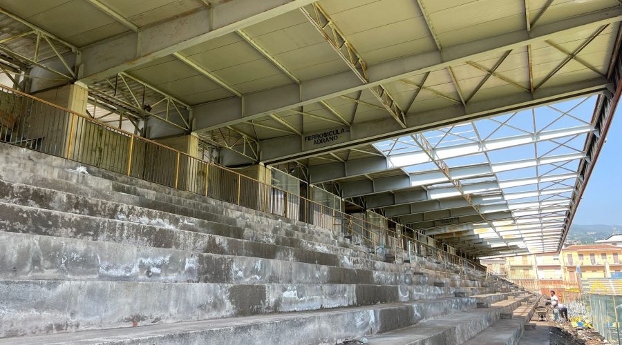 stadio regionale tribuna centrale inagibile