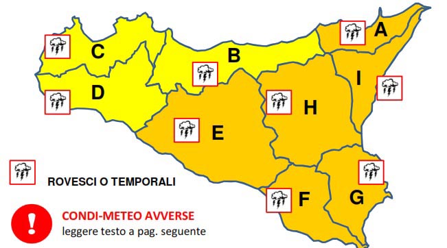 Meteo, stato di allerta “arancione” per domani: evitare le aree a rischio