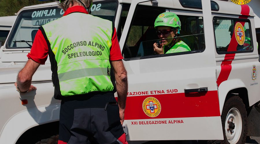 Smarrite sull’Etna e ritrovate due bambine tedesche disperse durante il parossismo
