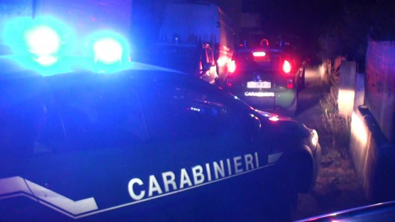 Aveva commesso una rapina, ferendo i Carabinieri nella fuga: arrestato