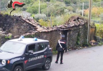 Casolare a fuoco: anziano salvato dai Carabinieri a Zafferana Etnea