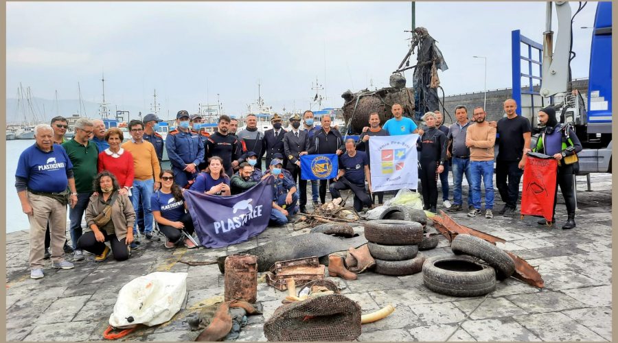 Riposto, un successo “Spiagge e fondali puliti 2021”