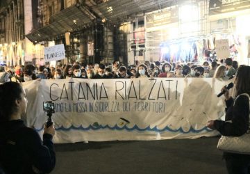 Partecipato corteo per chiedere la messa in sicurezza di Catania