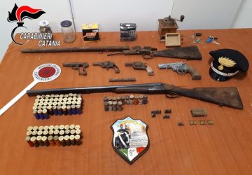 Nascondeva armi e munizioni nel suo podere: pensionato arrestato